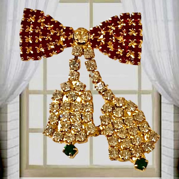 Vintage Christmas Brooch Christmas Tree + Bow Bells Lot of 2 Pins - Picture 8 of 11